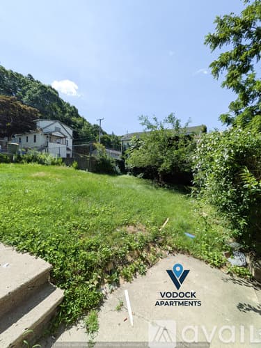 Waterbury Apartment: 417 N Walnut St
