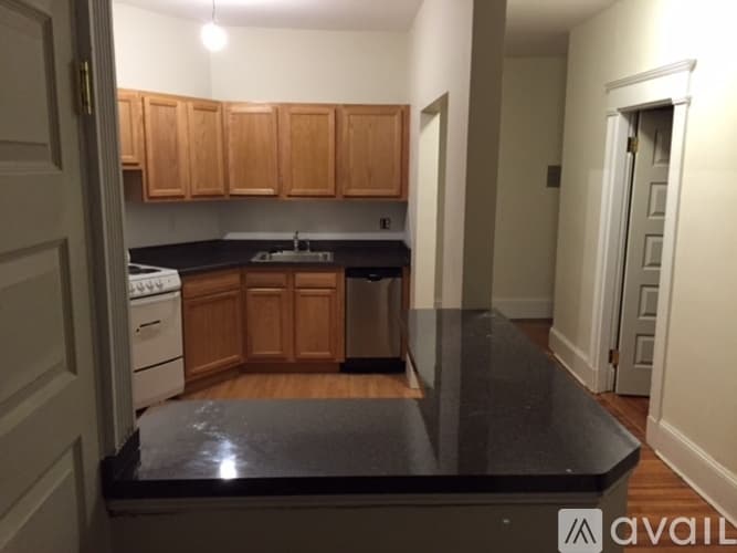 Brookline Apartment: 1589 Beacon St