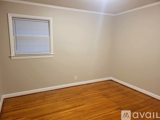 Columbia House: 6546 Haley Dr