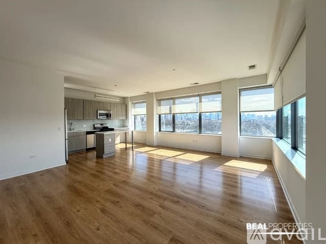 Chicago Apartment: 558 W Webster Ave