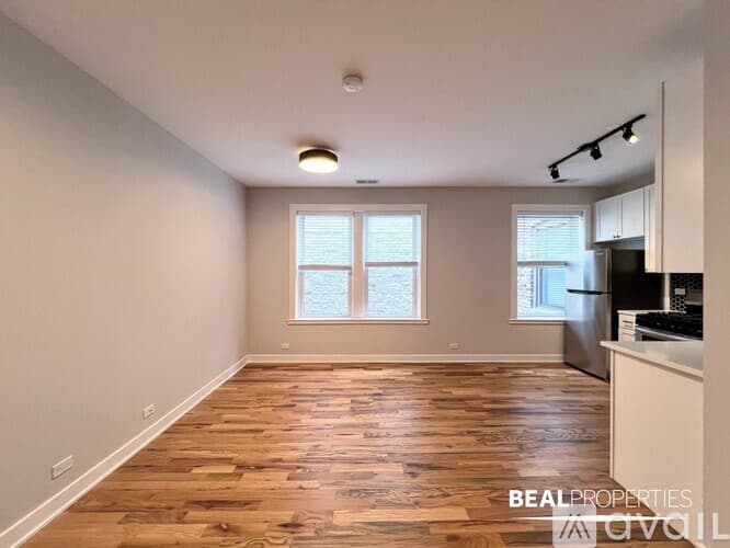Chicago Apartment: 656 W Wrightwood Ave