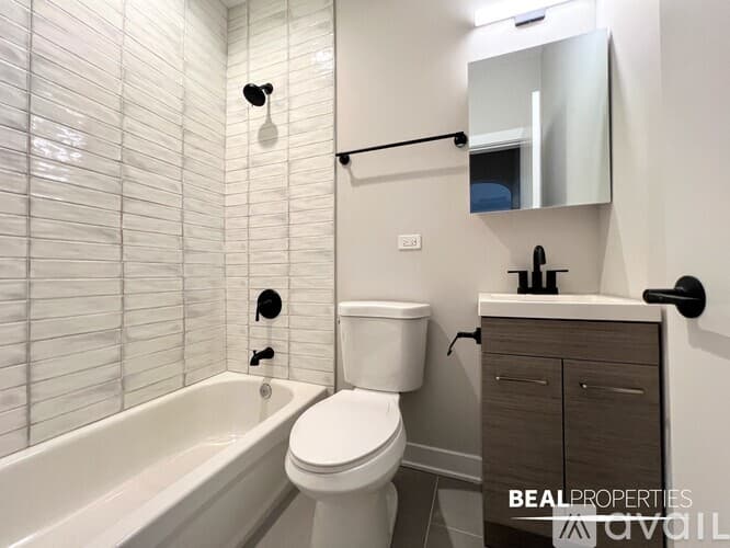 Chicago Apartment: 656 W Wrightwood Ave