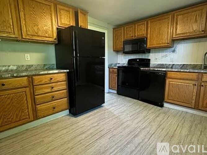 Hadley Apartment: 130 West Street