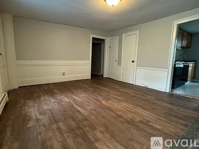 Hadley Apartment: 130 West Street