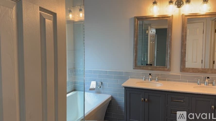 Stockbridge House: 294 Northwind Drive