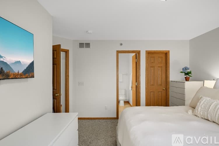 Maple Grove Townhome: 6603 Olive Lane North