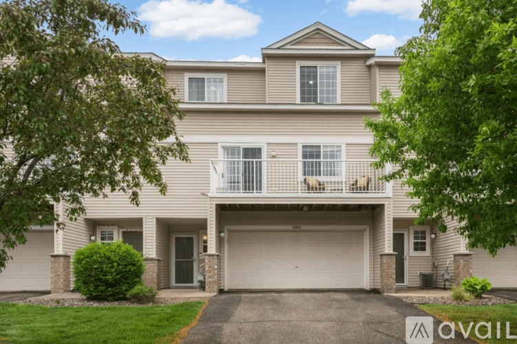 Maple Grove Townhome: 6603 Olive Lane North
