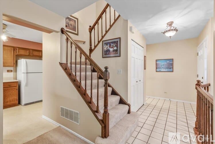 Hanover Park House: 2106 Glasgow Ct
