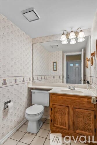 Hanover Park House: 2106 Glasgow Ct