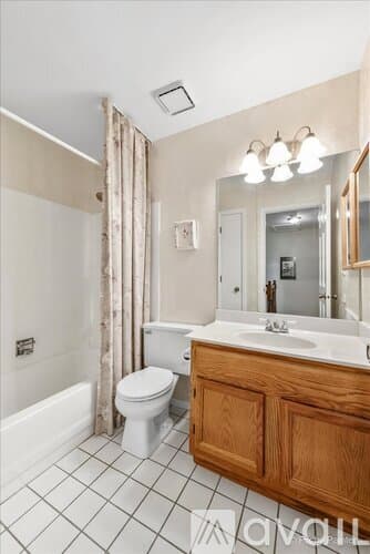 Hanover Park House: 2106 Glasgow Ct
