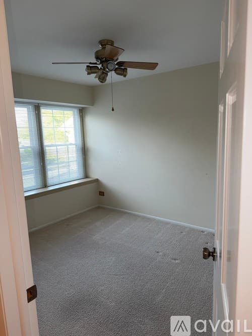 Hanover Park House: 2106 Glasgow Ct
