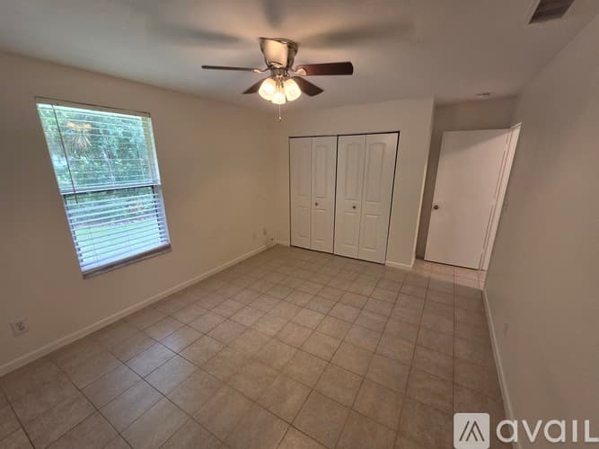 Fort Myers House: 9013 San Carlos Boulevard