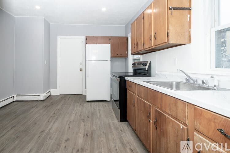 Melrose Apartment: 23 25 W Wyoming Ave