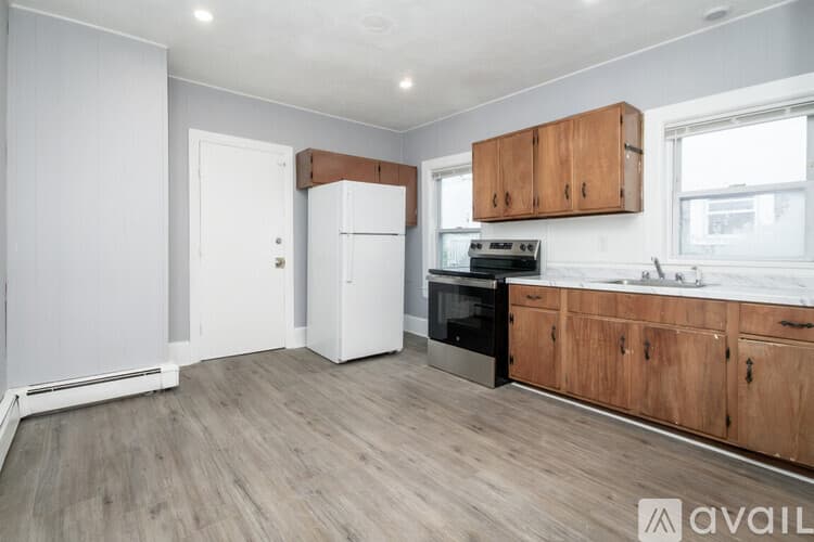 Melrose Apartment: 23 25 W Wyoming Ave