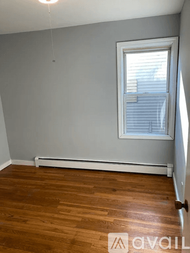 Fall River Apartment: 229 Brightman Street