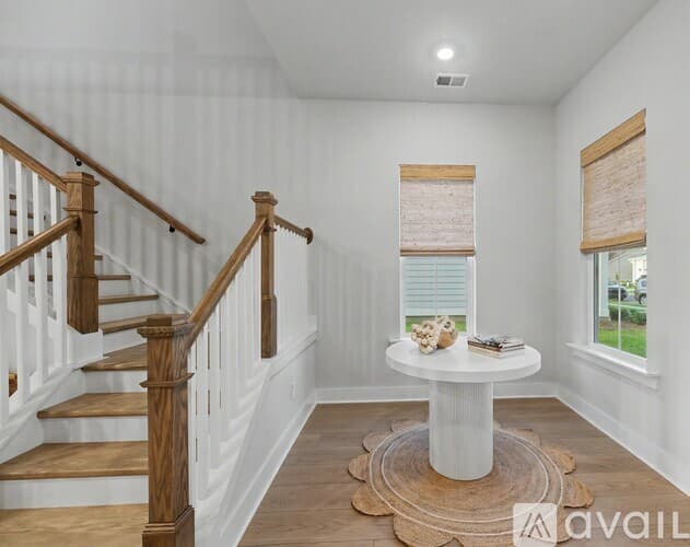 Summerville House: 124 Cloverfield Trl Dr