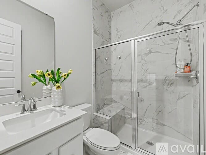 Summerville House: 124 Cloverfield Trl Dr