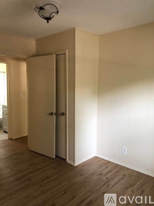 Greenville House: 6 Harding Dr
