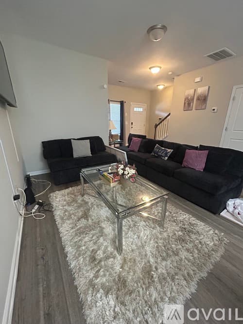 Columbia Townhome: 139 Hunters Grove Dr