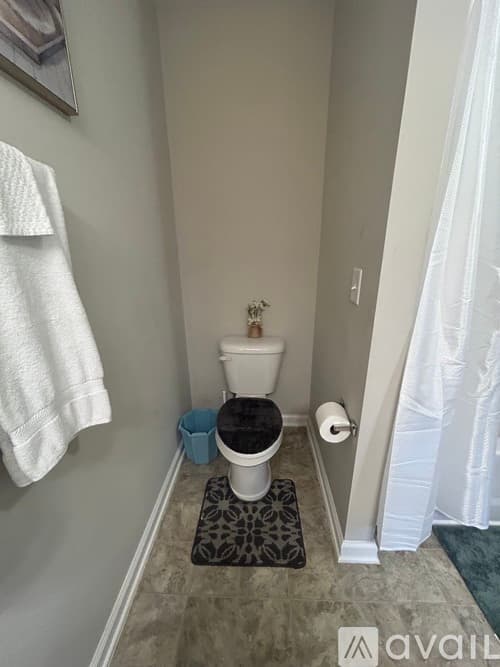 Columbia Townhome: 139 Hunters Grove Dr