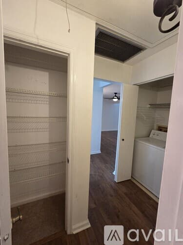 Dade City House: 35086 Whispering Oaks Blvd