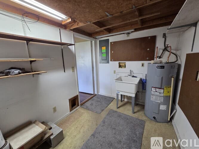 Dade City House: 35086 Whispering Oaks Blvd