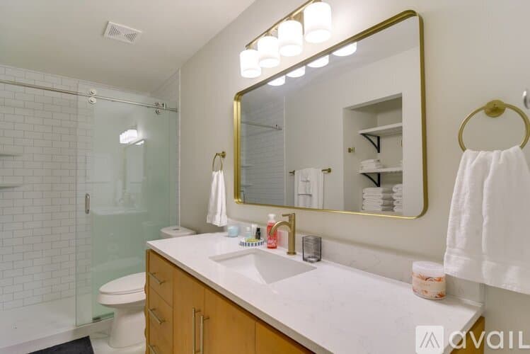 Ruskin House: 108 Janie Street