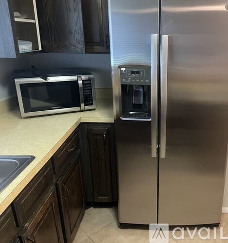 Port St. Lucie House: 1502 SE Corvair Ct