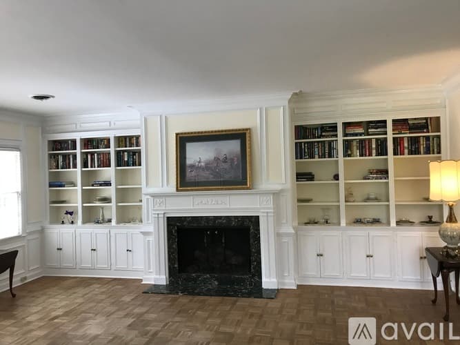 Jonesboro House: 2809 GA 138