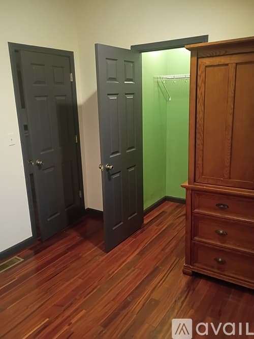 East Freedom House: 847 Johnstown Rd