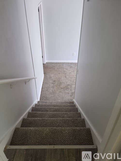 Columbus House: 4610 Nickerson Ct