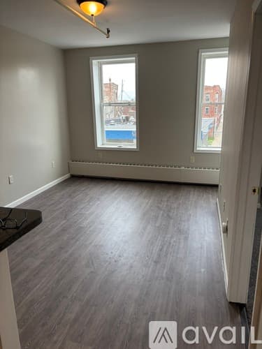 Oneida Apartment: 138 Main St