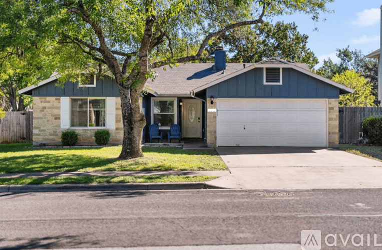 Cedar Park House: 920 Dover Pass