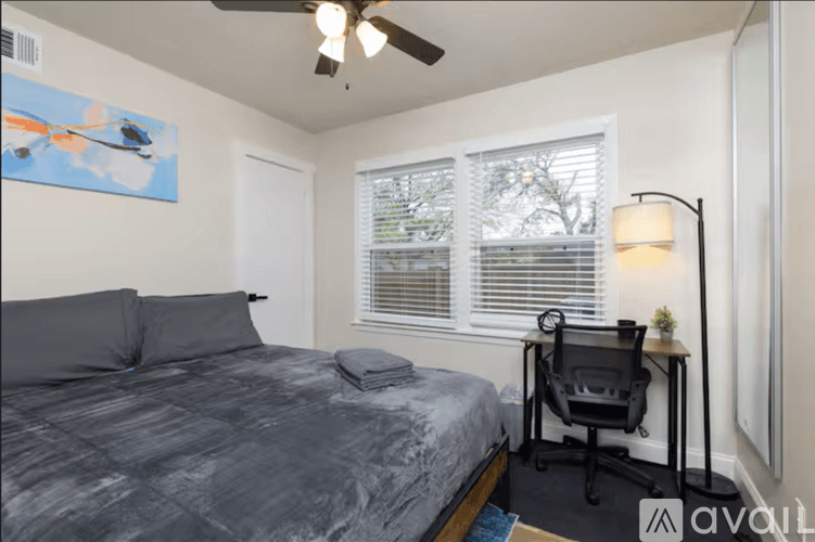 Arlington House: 2219 Greenway St
