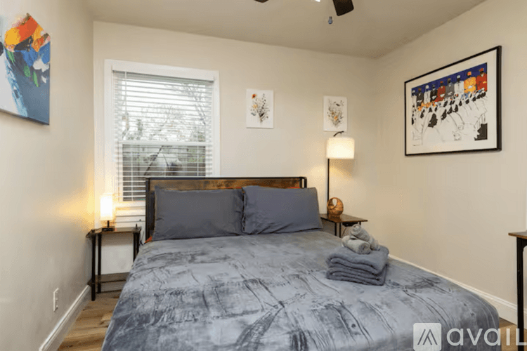 Arlington House: 2219 Greenway St