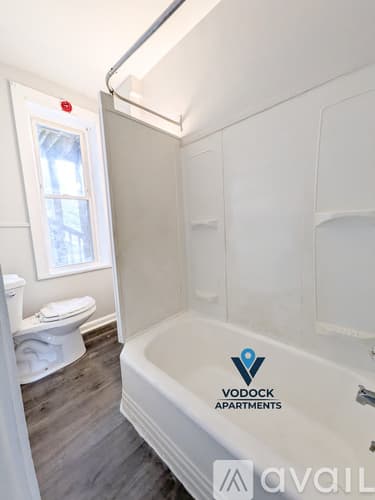 Holyoke Apartment: 226 Lyman St