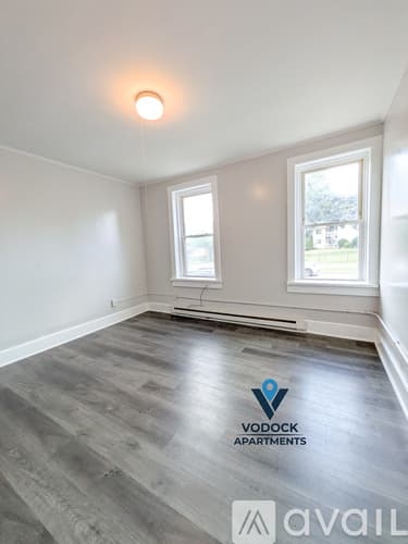Holyoke Apartment: 226 Lyman St