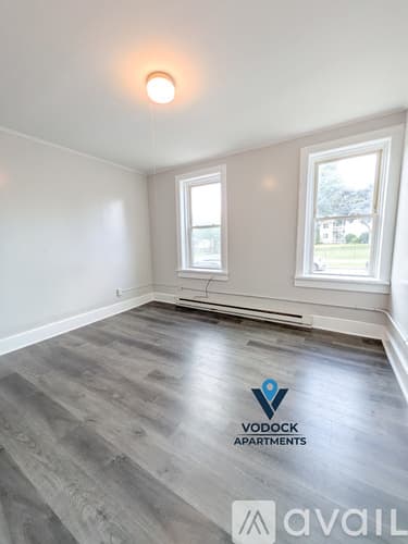 Holyoke Apartment: 226 Lyman St