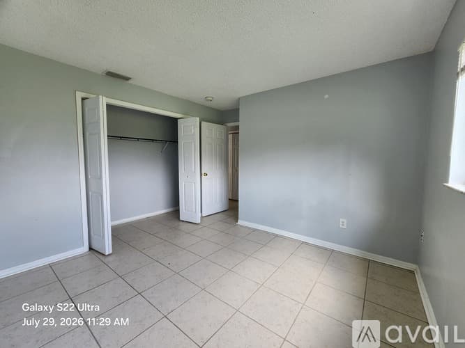 Spring Hill Apartment: 7949 Pinehurst Dr