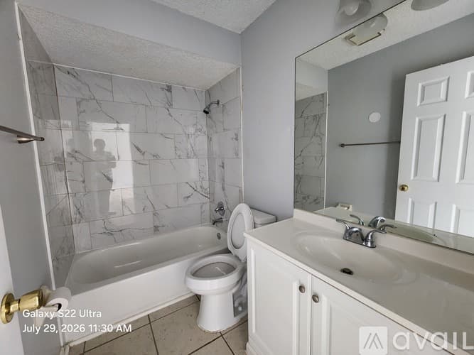 Spring Hill Apartment: 7949 Pinehurst Dr