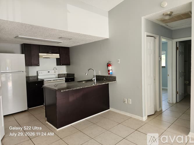 Spring Hill Apartment: 7949 Pinehurst Dr
