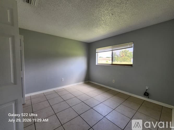 Spring Hill Apartment: 7949 Pinehurst Dr
