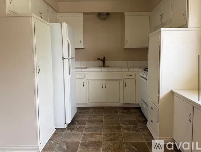 La Crescenta-Montrose Apartment: 4425 Ocean View Boulevard