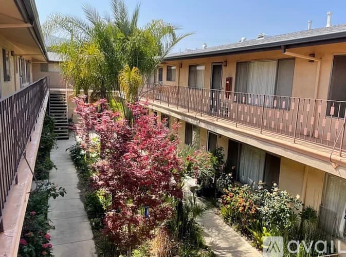 La Crescenta-Montrose Apartment: 4425 Ocean View Boulevard