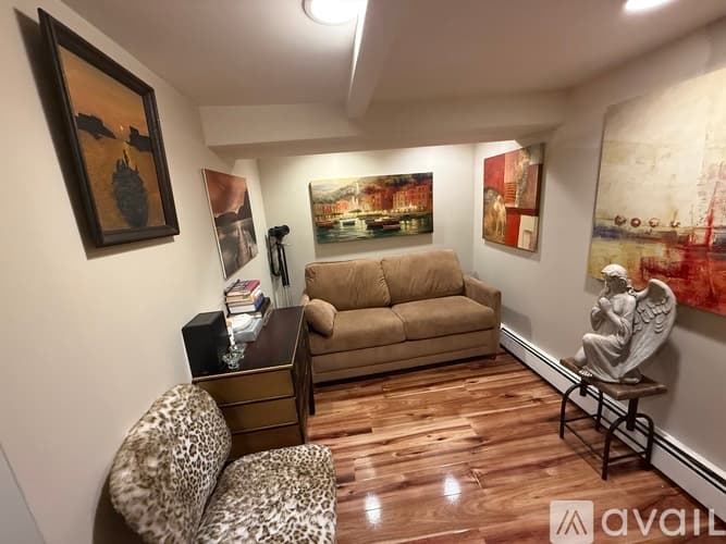 Westport Apartment: Newtown Turnpike Westport