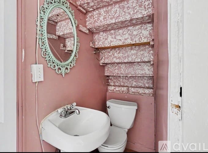 Reading House: 1105 Green Street