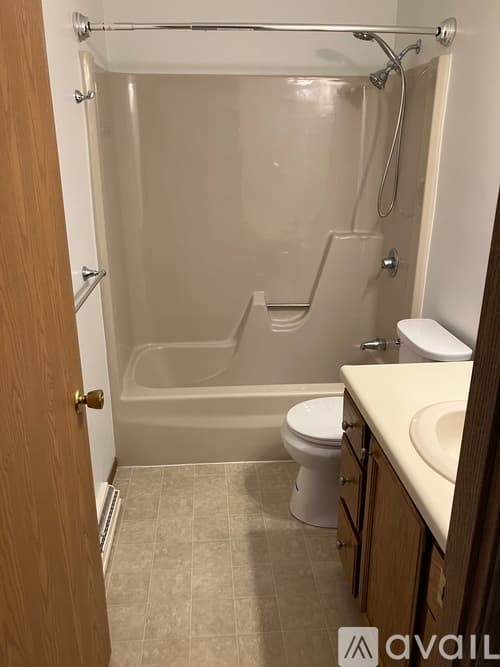 Butler Apartment: 101 Ableview Dr