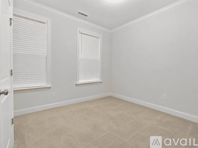 Wake Forest House: 736 Precipice Wy