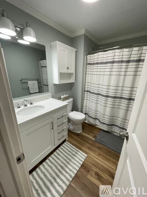 Guilford Condo: 2514 Boston Post Road