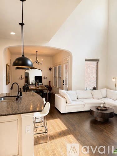 Arlington House: 1203 Harris Hawk Way